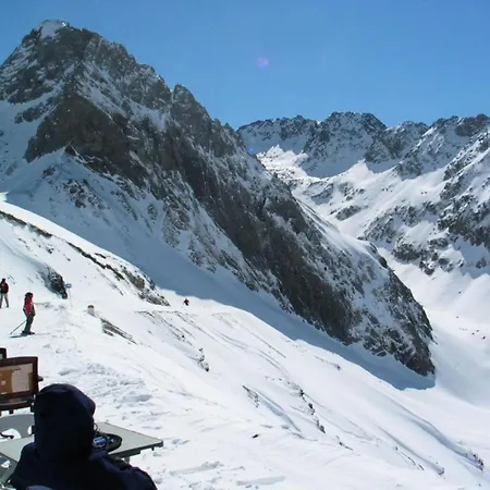 Daire Casino - Mansarde, 6 Couchages Avec Mezzanine Proche Du Centre De Mae-8464 Barèges