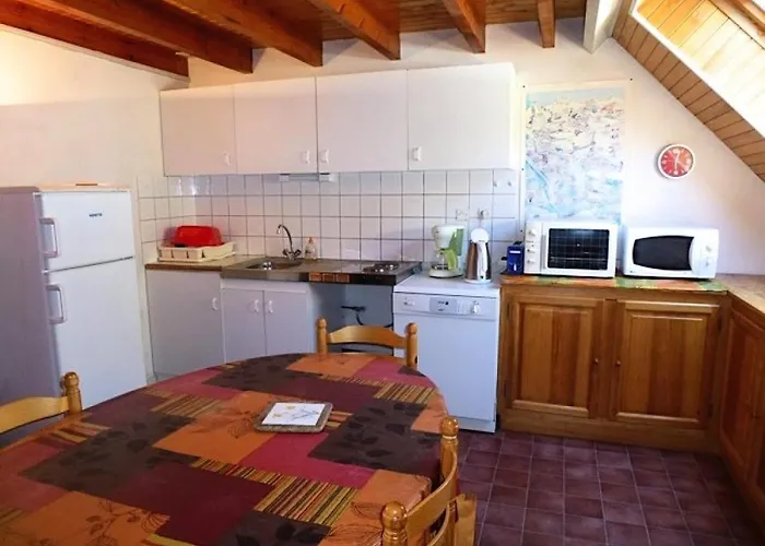 Casino - Mansarde, 6 Couchages Avec Mezzanine Proche Du Centre De Mae-8464 *